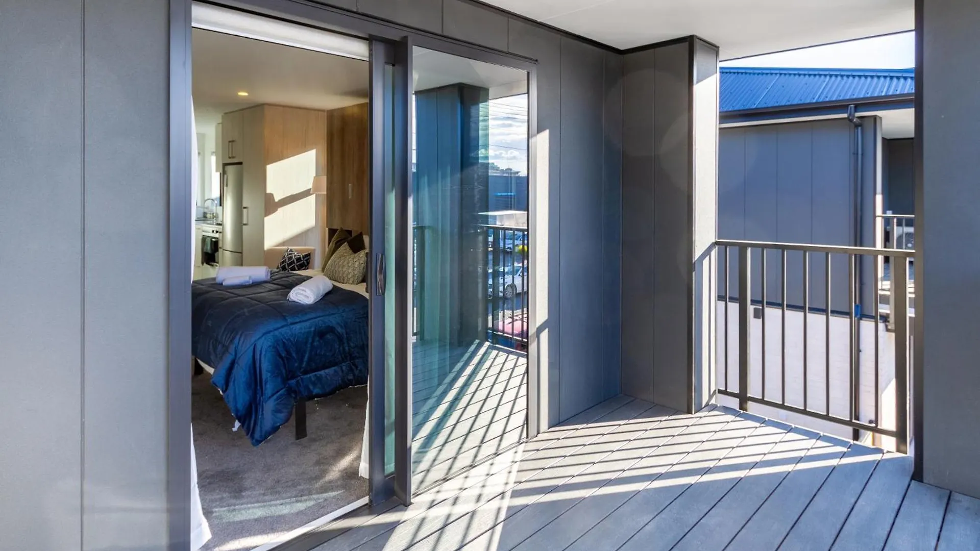 Santorini Sunset Haven Apartment Christchurch
